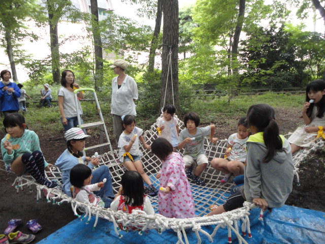 自由遊びの会（小平市中央公園林）