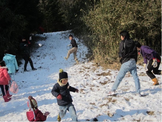 ひと山まるごとプレイパーク